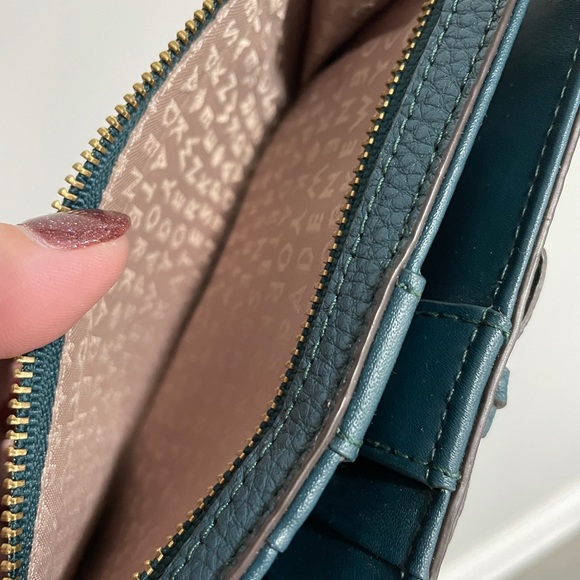 Kate Spade deep turquoise bifold wallet - Picture 4 of 4